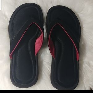 Women's C9 by Champion flip flops